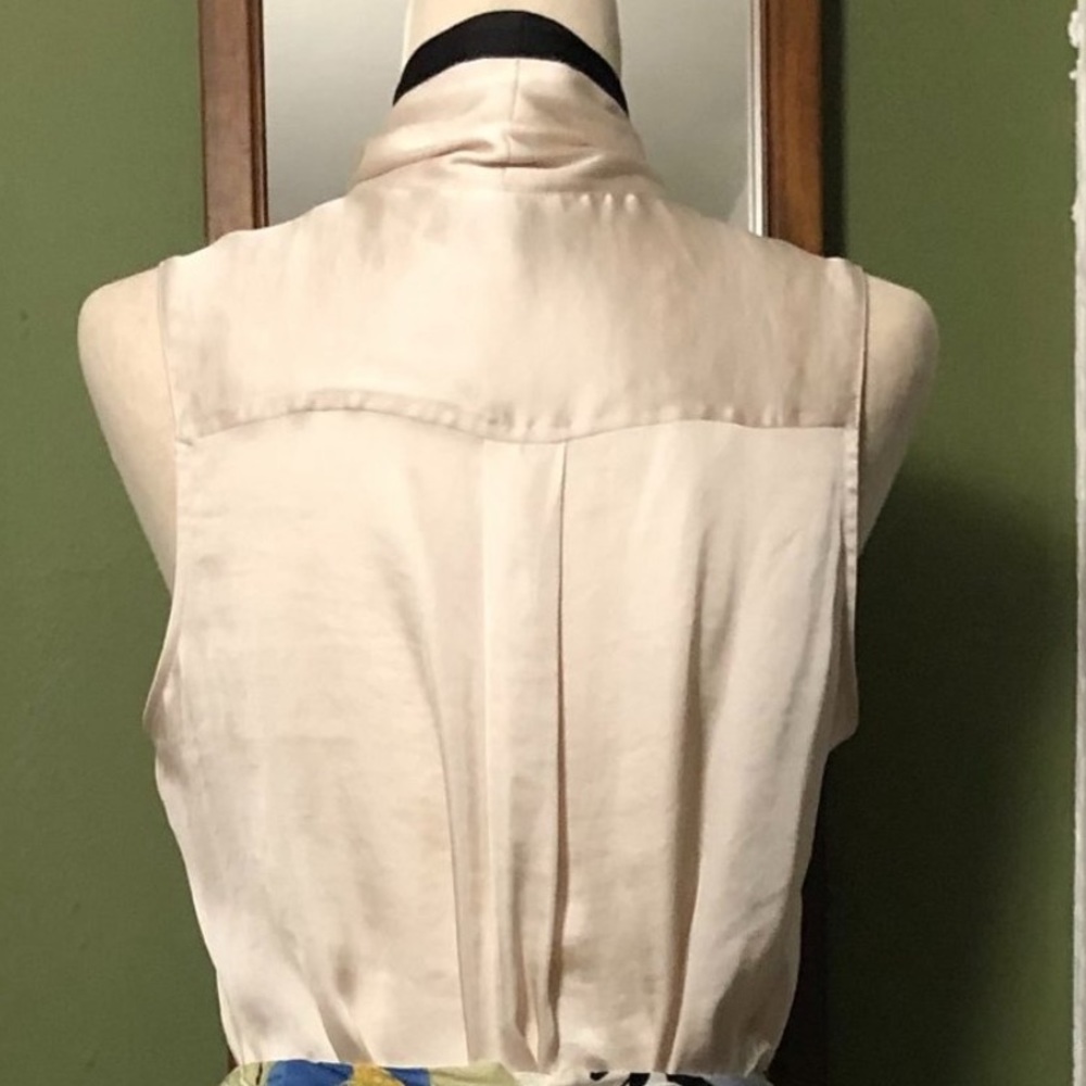 Silky Black/Ivory Bow Top - Picture 6 of 6